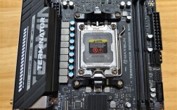 AMD平台首款B850迷你“背插主板”：PCIe x16插槽装在背面