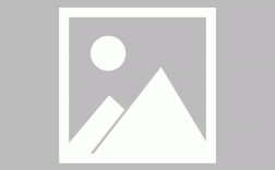女子眼睛里竟藏了23个隐形眼镜！像煎饼一样叠着 竟无知觉